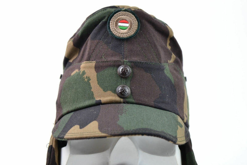 Echte Hongaarse camo -leger Winter Cap Militaire veldhoed met kleurenbadge nieuw