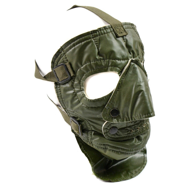 Nieuw gezichtsmasker van het Amerikaanse leger koud weer. Griezelig eng militair masker. Groen ons masker