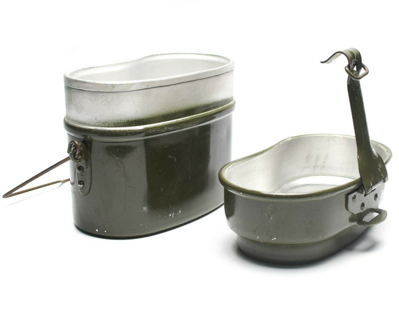 Echt Hongaarse leger puinhoop kit. Aluminium militaire bowler pot 2pcs set