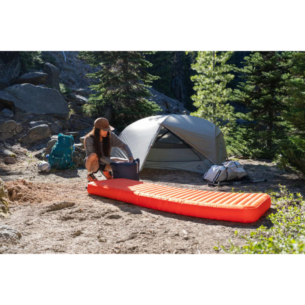 Therm-a-Rest NeoLoft Regular breed geïsoleerd slaapmatje 185 x 66 cm Ember