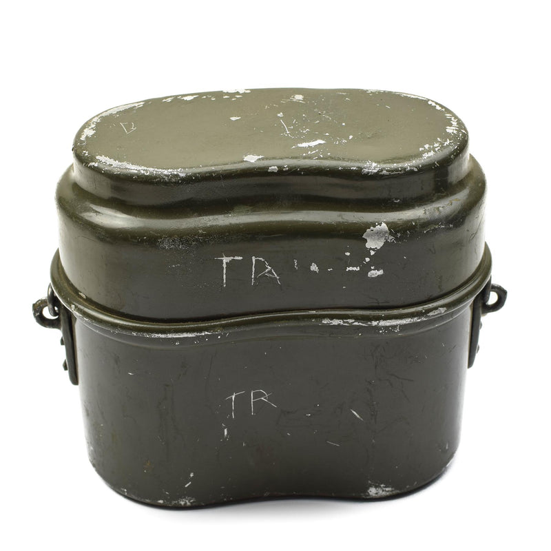 Echt Hongaarse leger puinhoop kit. Aluminium militaire bowler pot 2pcs set