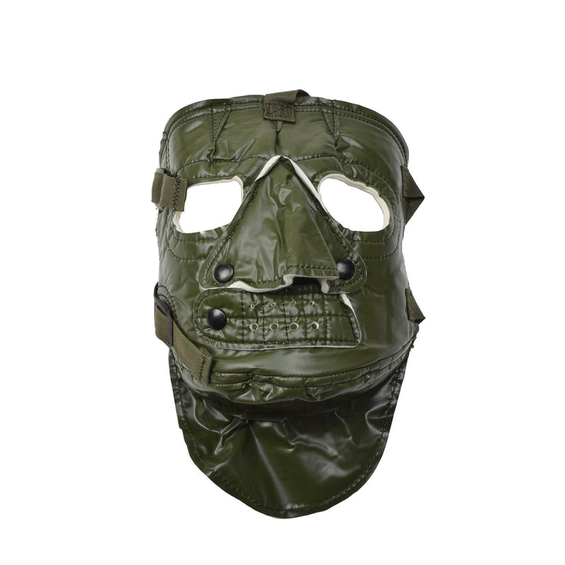 Nieuw gezichtsmasker van het Amerikaanse leger koud weer. Griezelig eng militair masker. Groen ons masker