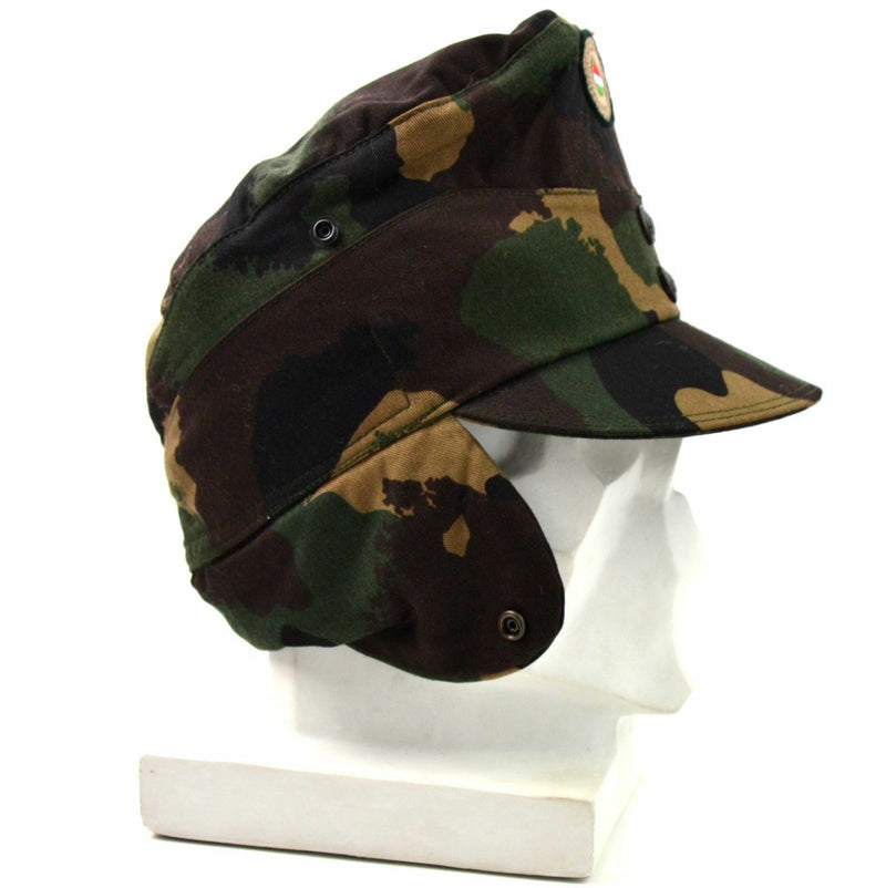 Echte Hongaarse camo -leger Winter Cap Militaire veldhoed met kleurenbadge nieuw