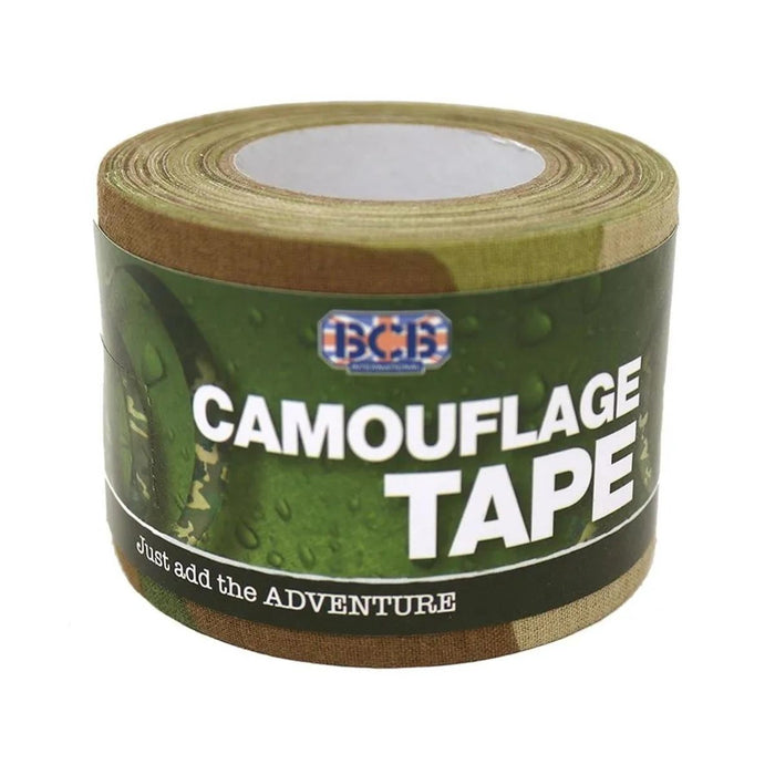 Rol camouflagetape met JCB-branding op een witte achtergrond