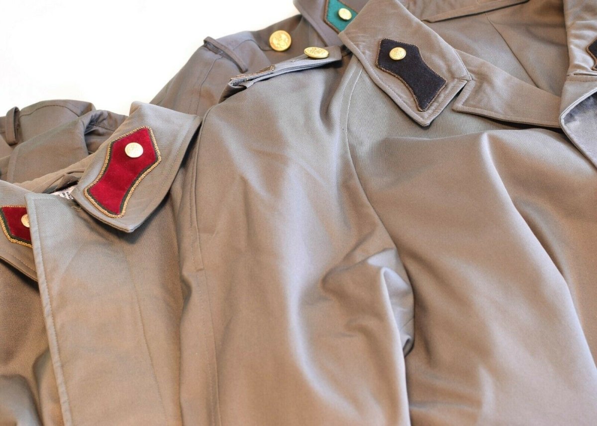 Echte Oostenrijkse legerjas trenchcoat militaire kwestie Long grijze jas