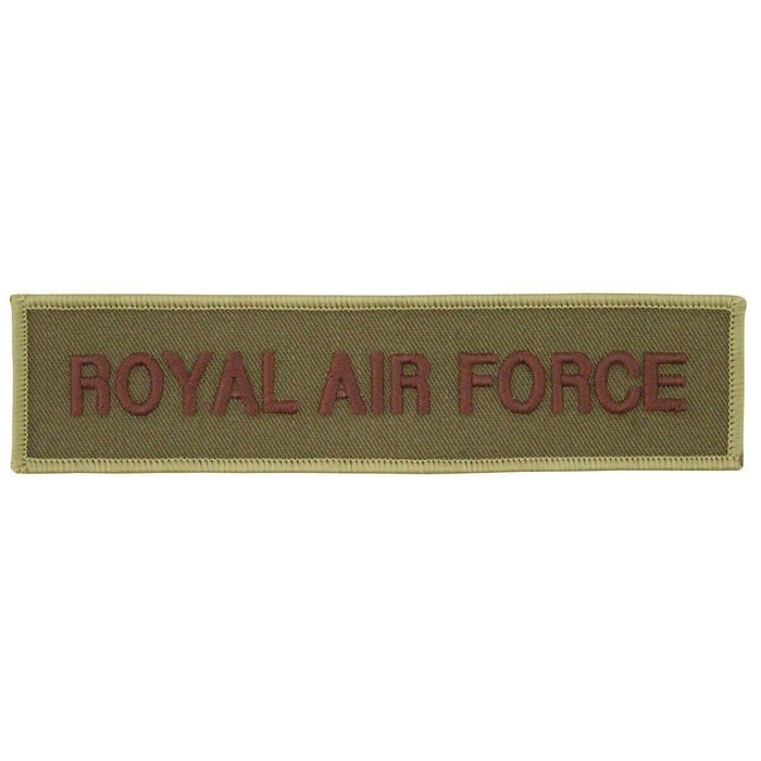 Echte stoffen badge-patch van de Britse Royal Air Force met geborduurd RAF-insigne in militaire groene en bruine kleuren