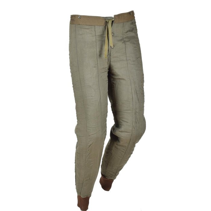 Echte Tsjechische leger M60 thermische voeringbroek met elastische onderkant, vintage militair overtollig ontwerp in olijfgroene kleur.