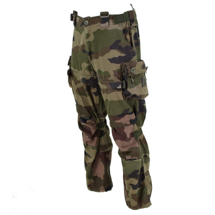 Gevechtsbroek van het Franse leger in CCE-camouflage met duurzame ripstop-stof en meerdere zakken voor tactisch gebruik