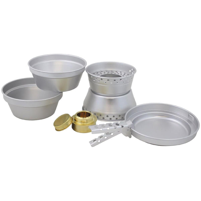Lichtgewicht MFH PREMIUM aluminium campingpannenset met potten, pan, messing alcoholbrander en inklapbare handgreep voor buitengebruik.