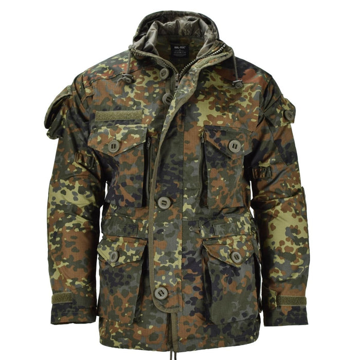 Mil-Tec Flecktarn Camo RipStop-herenjack met meerdere zakken, ritssluiting en duurzame stof van een polykatoenmix.