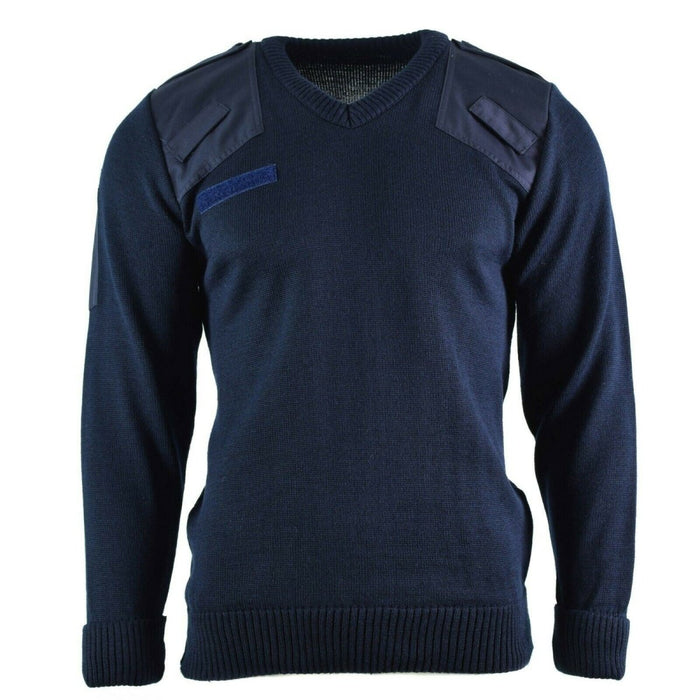 Marineblauwe Commando Jumper-trui van de Britse legerpolitie met V-hals, versterkte schouders en geribde manchetten en taille.