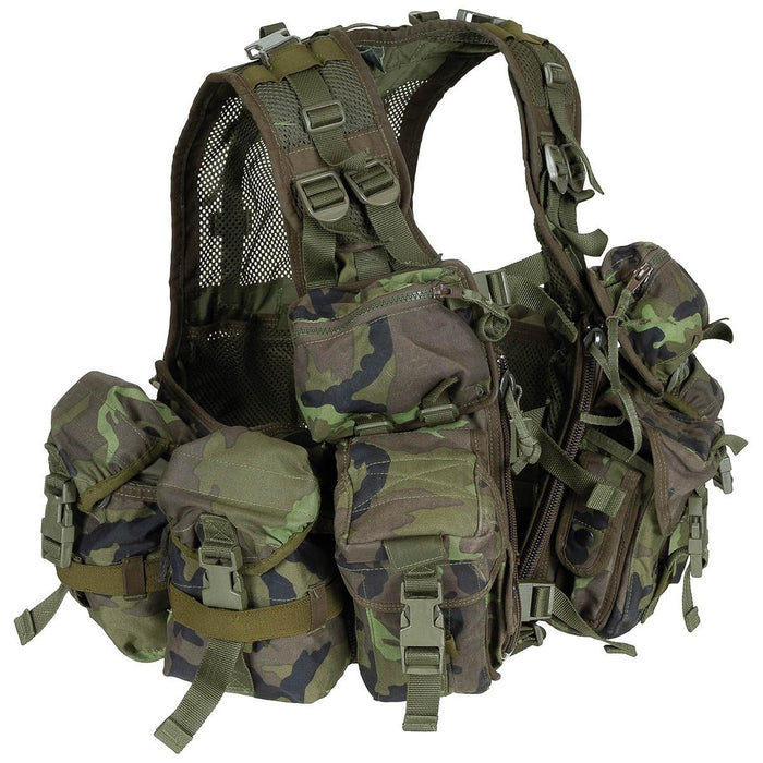 Origineel Tsjechisch Militair Tactisch Vest Combat Draagsysteem M95 Camo in camouflage met meerdere zakken voor outdooruitrusting