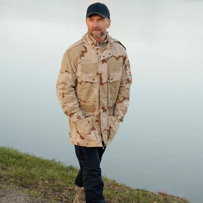 Originele Nederlandse militaire veldjas verstelbare manchetten zoomline woestijn camo