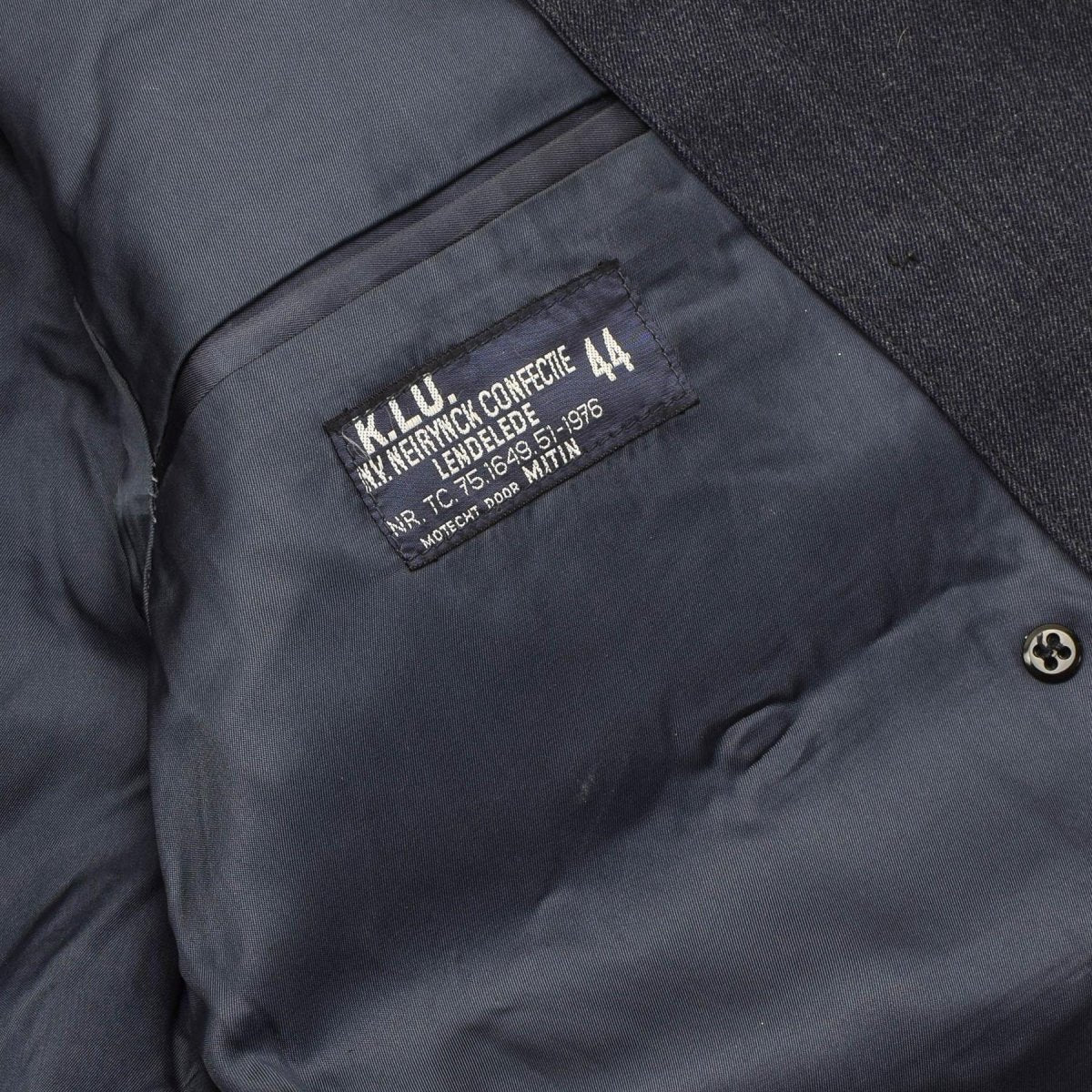 Originele Nederlandse militaire formele kledingjas met dubbele rij knopen en riem blauw