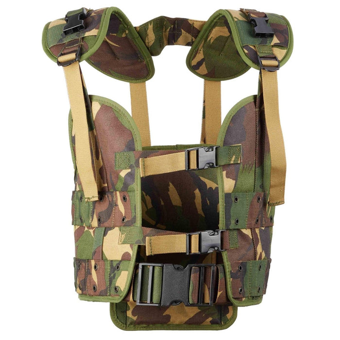 Origineel Nederlands militair tactisch vest in boscamouflage met verstelbare bandjes en Alice clipzakjes.