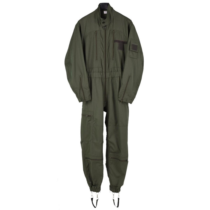 Origineel F2-vliegpak van de Franse luchtmacht in duurzame olijfgroene stof met meerdere zakken met ritssluiting en verstelbare taille.