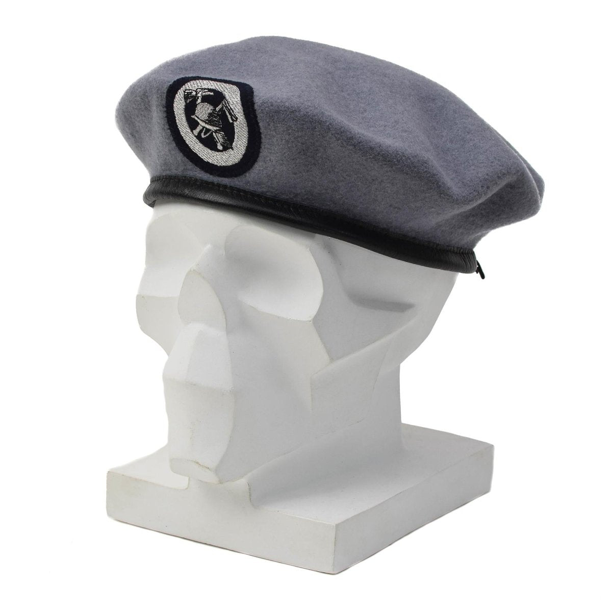 Originele Duitse brandweer baretpet geborduurde stoffen badge grijs