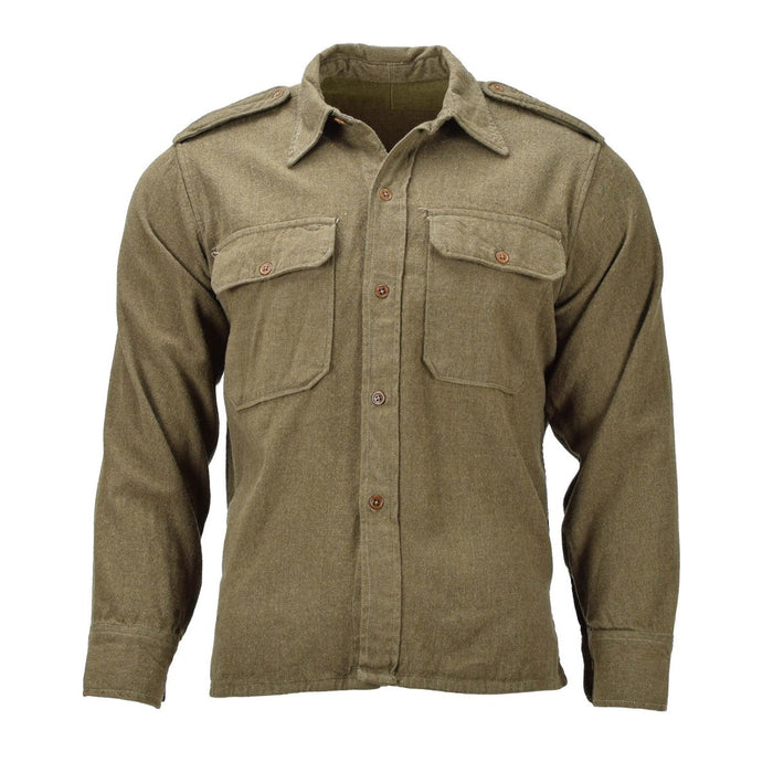 Origineel Grieks militair tactisch overhemd van olijfwol met knoopsluiting aan de voorkant, schouderepauletten en lange mouwen.