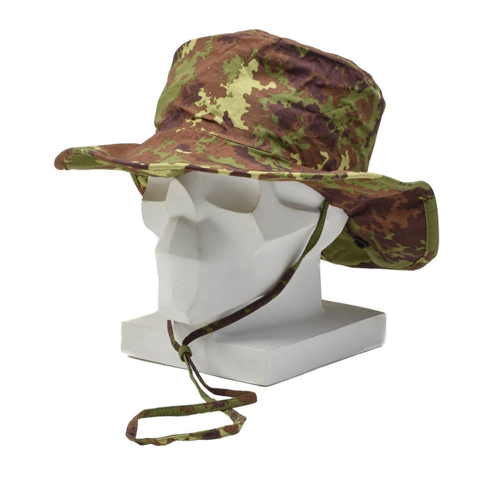 Originele Italiaanse legerhoed in Boonie-stijl Vegetato camouflagepatroon kinband - GoMilitar