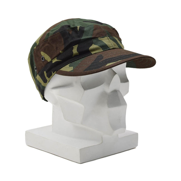 Originele Italiaanse Militaire Combat Cap Woodland Camouflage Ventilatieoogjes - GoMilitar