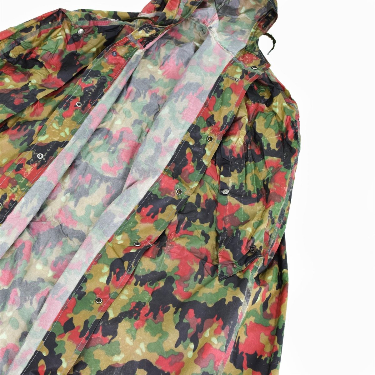 Originele Zwitserse legertroepen camo tactisch plastic poncho alpenflagepatroon