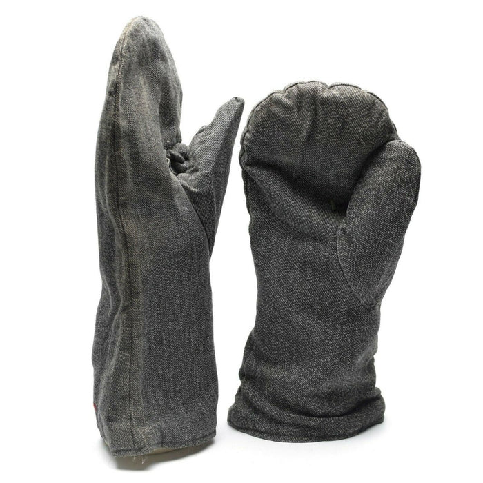 Originele winterwanten van het Zwitserse leger met flanellen voering en militaire handschoenen voor extra warmte en duurzaamheid.