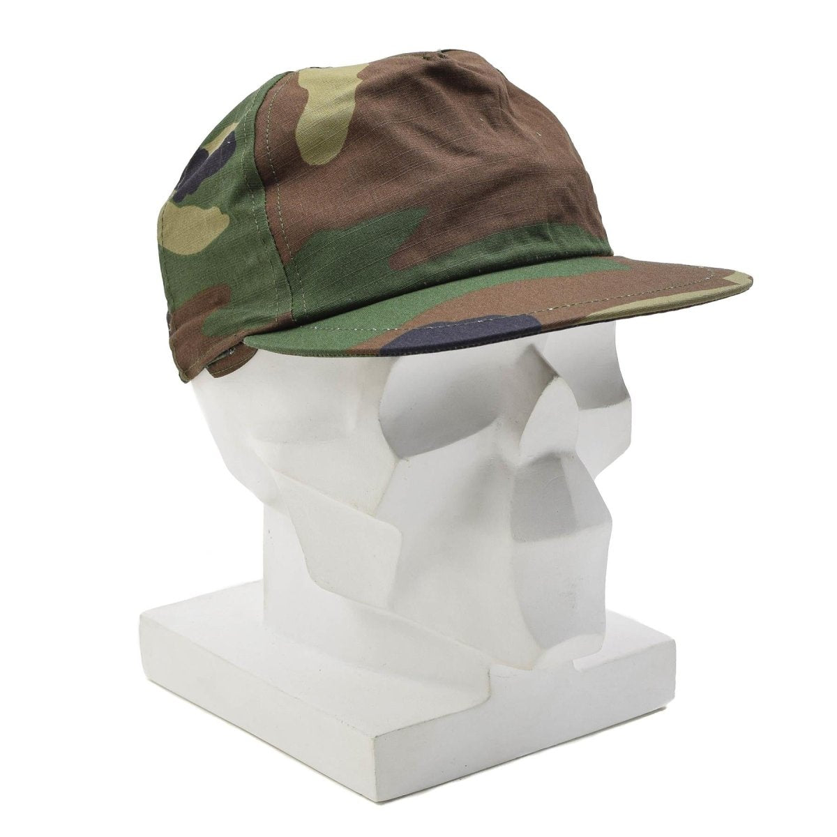 Originele Turkse militaire veldpet elastische achterband AG18 Woodland Camo